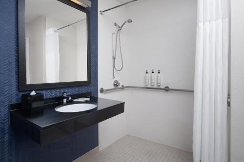 Fairfield Inn Orlando Airport - image 18
