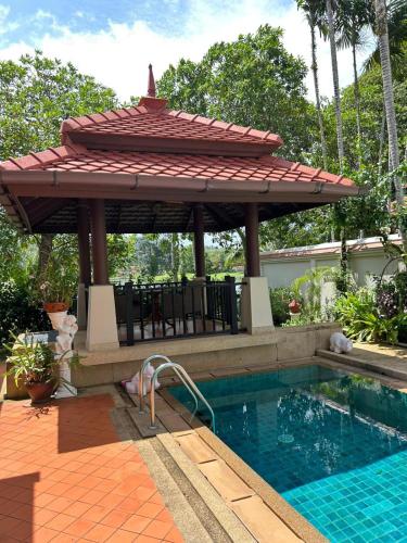 4 bedroom Villa with Private pool at Laguna in Angsana