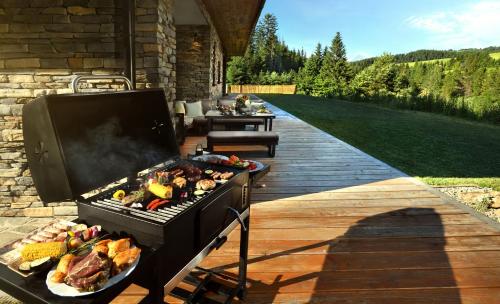 Chalet Mountain Rock - Luxury Lodge at Chalets Kvačianska dolina (Chalet Mountain Rock - Luxury Lodge at Chalets Kvacianska dolina) in Huti