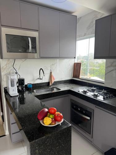 Casa com piscina e área Gourmet (Casa com piscina e area Gourmet) in ชารดิงโมราดาดาอัลเดยา