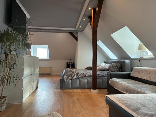 Attic apartment in a listed villa in Hohenstein-Ernstthal