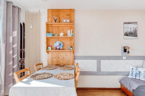 Sunny studio with balcony - Apartment - La Clusaz