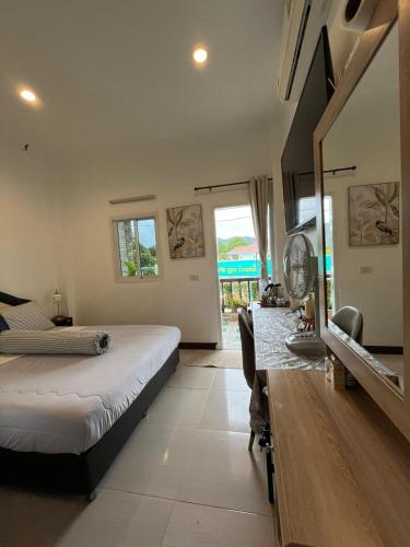 Passion Nai Harn Guesthouse in Nai Harn Beach