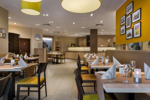 ห้องอาหาร, Garner Hotel Bochum By IHG in โบคุม