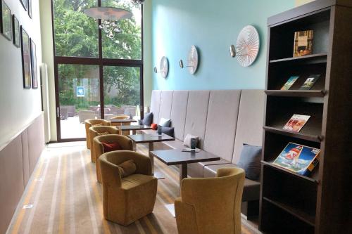 ห้องอาหาร, Garner Hotel Bochum By IHG in โบคุม