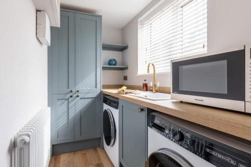 Castle View Cottage - HTub & EV Charging in Sawdon