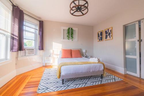 Létesítmények, Charming 4-BDR - Walk to Downtown & Free parking! in Salem