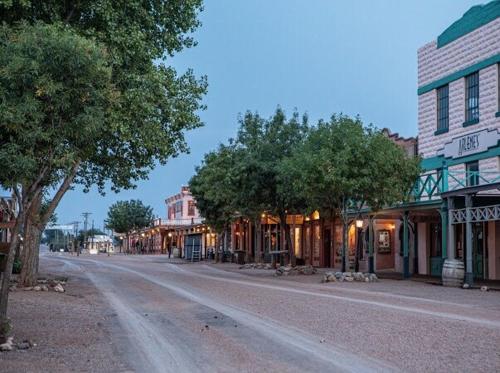 The Hollywood Cowboy in ทูมสโตน (AZ)