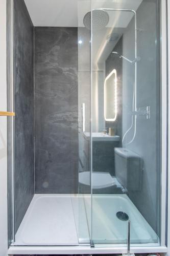 New Apt Near Bois de Vincennes - 2 Persons - image 17