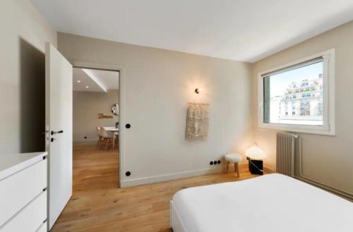 Beautiful 4p apartment near Eiffel Tower - image 3