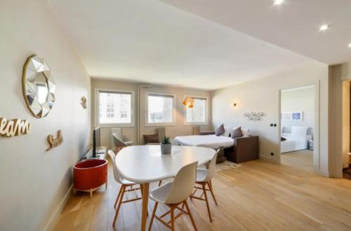 Beautiful 4p apartment near Eiffel Tower - image 9