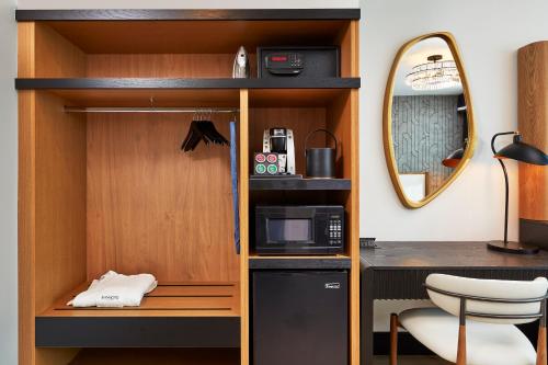 Elan Hotel - image 11