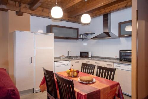 virtuve, Casa rural Txorrota Txortako Txikia Selva de Irati in Villanueva De Aezcoa