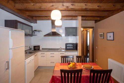 virtuve, Casa rural Txorrota Txortako Txikia Selva de Irati in Villanueva De Aezcoa