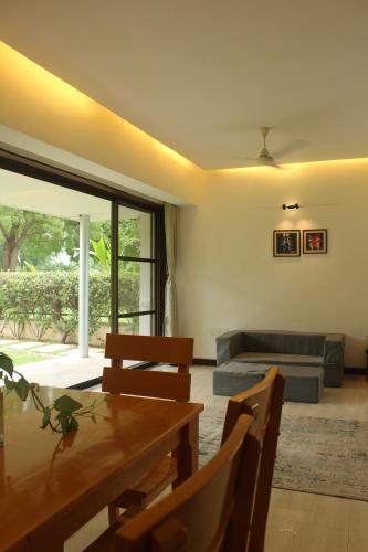 BK's Villa Golf - By the 7th Hole in Nanodra