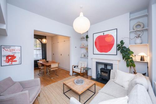Luxury & Stylish Duplex with Private Garden, London