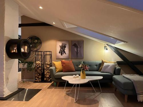 Stylish Grünerløkka penthouse with rooftop terrace, Oslo (photo 2)