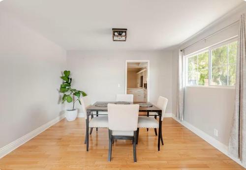 Konyha, Spacious and Exclusive Oasis 6BR 3BA in Thousand Oaks