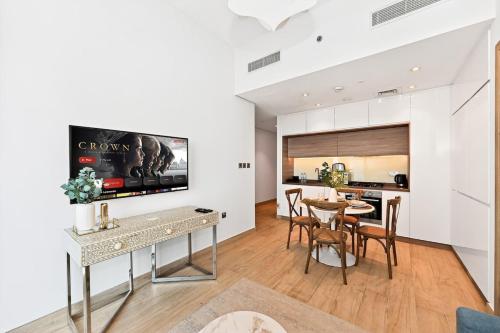 Dubai Marina Living 1BR near JBR, Дубай (фото 2)