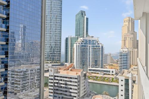 Dubai Marina Living 1BR near JBR, Дубай (фото 3)