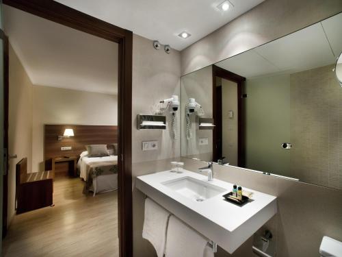 1 double bed
