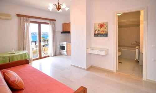 Simon Studios and Apartments - image 7