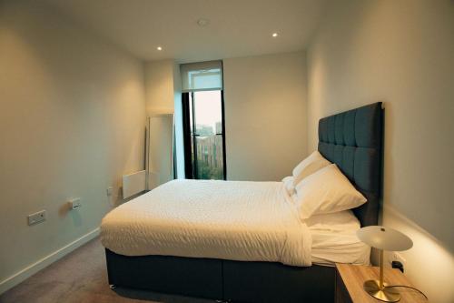 Luxury sky suites 2 bedroom 2 bathroom city centre apartment, Manchester (fotografie 3)