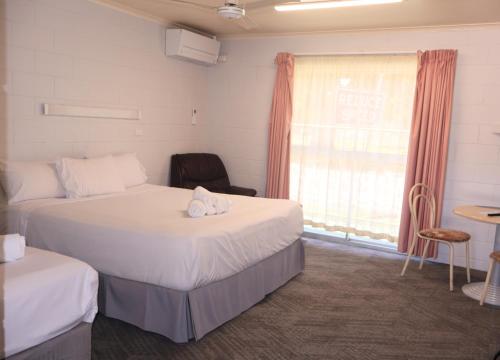 The Park Motel in ชาเตอรส์ทาวเวอรส์