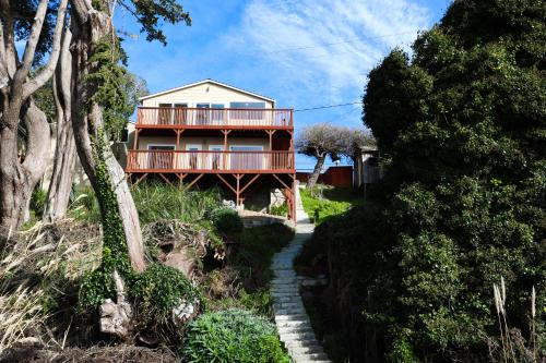 陽台/露台, Waterfront Home in Bodega Bay! 3Beds, 2Baths & panoramic ocean views in 博德加灣