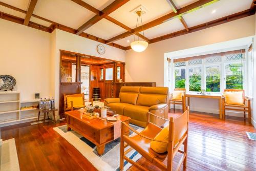 Stylish Classic Retreat in Prime Epsom Location