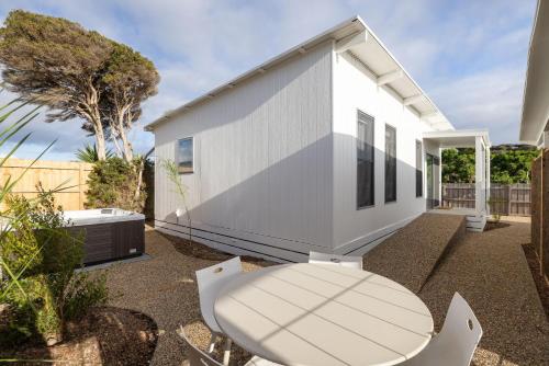 Forrest Caves Retreat in Surf Beach