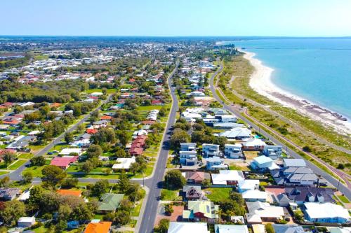 Marine Holiday Home - Geographe