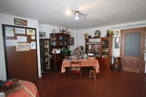 Iekārtas, Agriturismo Nonni Devia in Lucinasco