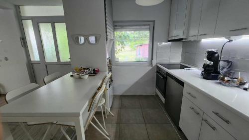 Cosy and Spacious Family Home in Skopje, Skopje
