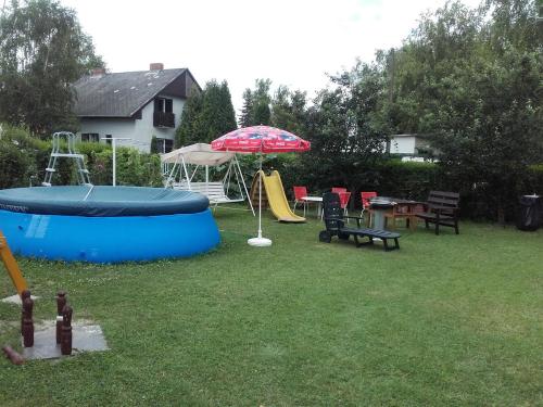 zahrada, Janos Nyaralo in Balatonmariafurdo