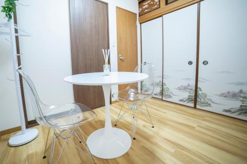 3 min to Namba by Train 3BR 2BA 75 square meters 3LDK