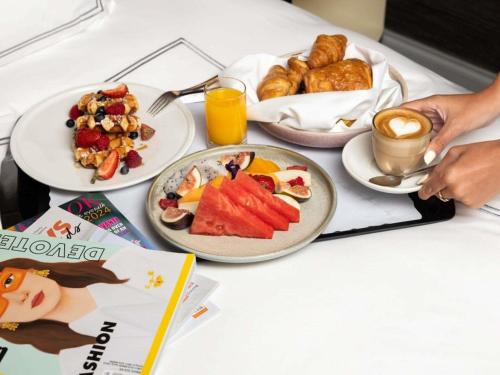 Swissotel Sydney - main image