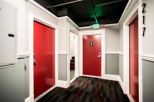 American Hotel – Los Angeles, CA