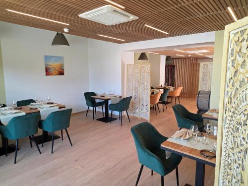 Au boeuf couronné (Au boeuf couronne) in Mézières-en-Brenne