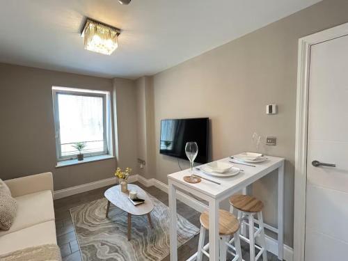 Modern 1 Bedroom Apartment in Brighton with Wi-Fi