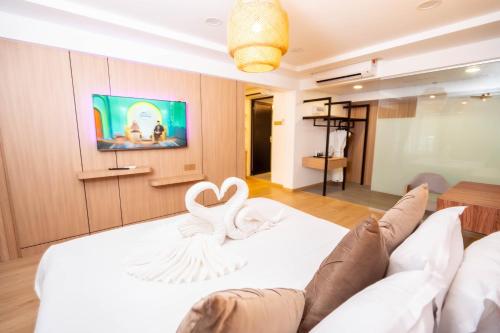 Bukit Merah Laketown Resort Room Type - Premier Suite