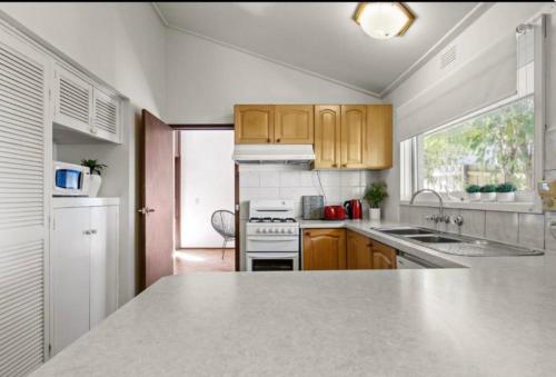 Tsapas Homes 1 with private bathroom in Doncaster