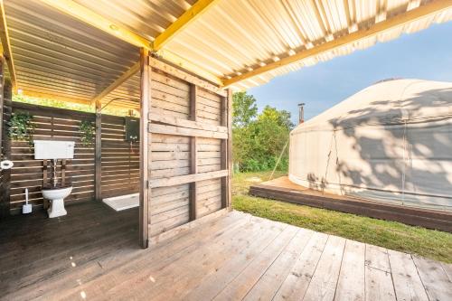 Vannas istaba, Luxury glamping in Constable Country - Valley View Yurt in Boxford (Suffolk)