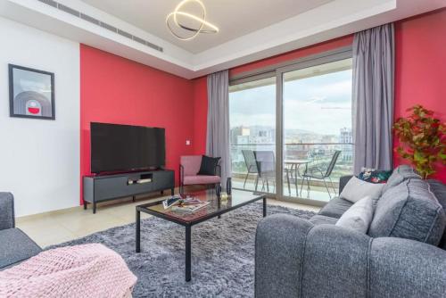 Iekārtas, Viva - Elegant 3-BR Apt & Balcony at Waterfront Dbayeh in Dbaye