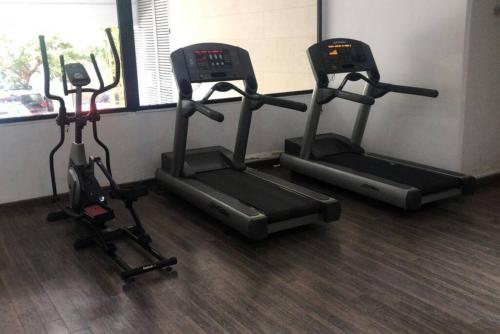 Comfy - 1BR Apt W Pool & Gym in Gemmayze - image 11