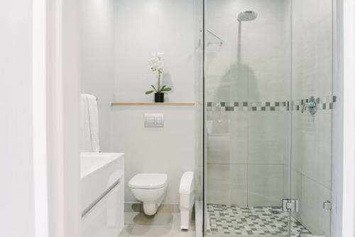 The Salene Hotel & Apartments Room Type - Standard Queen Room