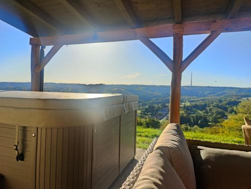 Swimming pool, KICIKLA Fire & Wine in Ujudvar