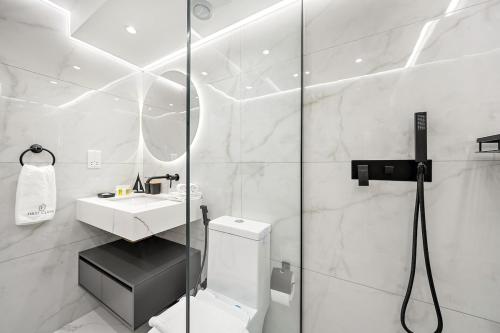 FIRST CLASS 2BR Modern Comfort in the City, Dubaj (zdjęcie 9)