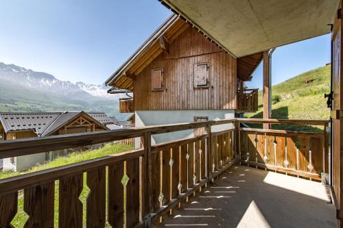 Apartment for 4 to 6 people in Albiez in Albiez-Montrond