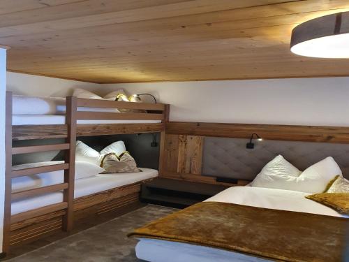 Apartment in Kaltenbach near Ski Lift